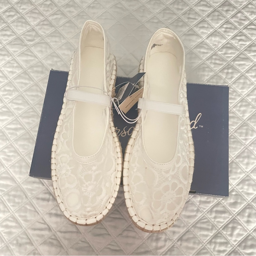 Celia Floral Lace Mary Jane Espadrille Flat with Memory Foam Insole Sz 7